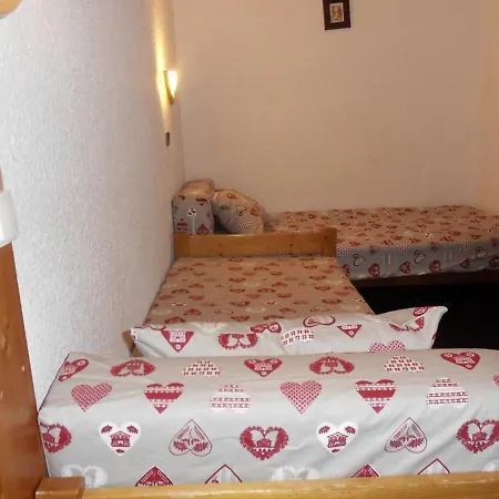 4 Pers, Divisible, Aux Pieds, Balcon, Animaux Admis - Fr-1-181-2410 Apartment